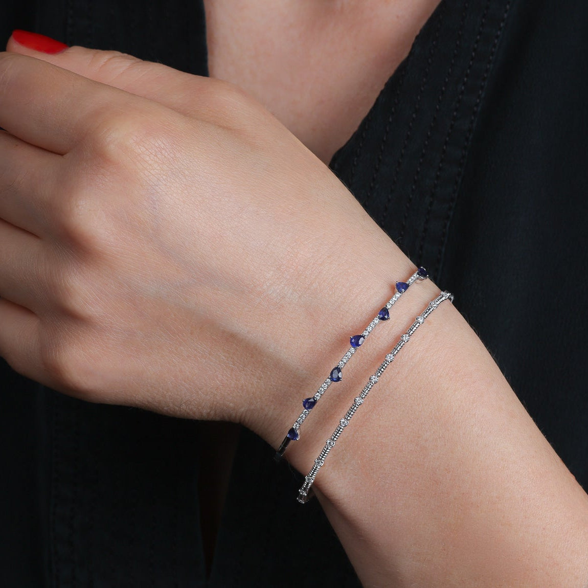 Diamond Stationed Textured Flexible Bangle Bracelet With Saphire