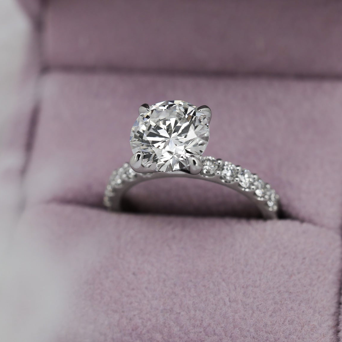 Engagement Ring Round Cut Diamond Pave Band