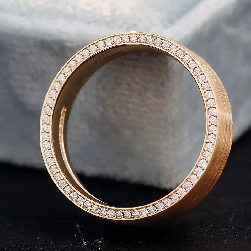 Wedding Band Brushed 18K Gold With Side Diamonds