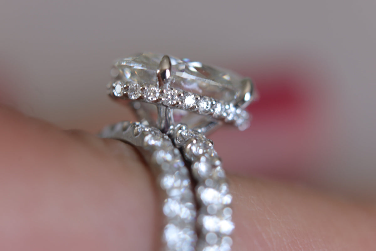 Low Profile Style Low Profile Engagement Rings: Ultimate Guide