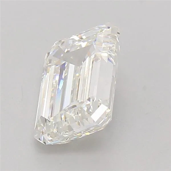 3.16 Carats EMERALD Diamond