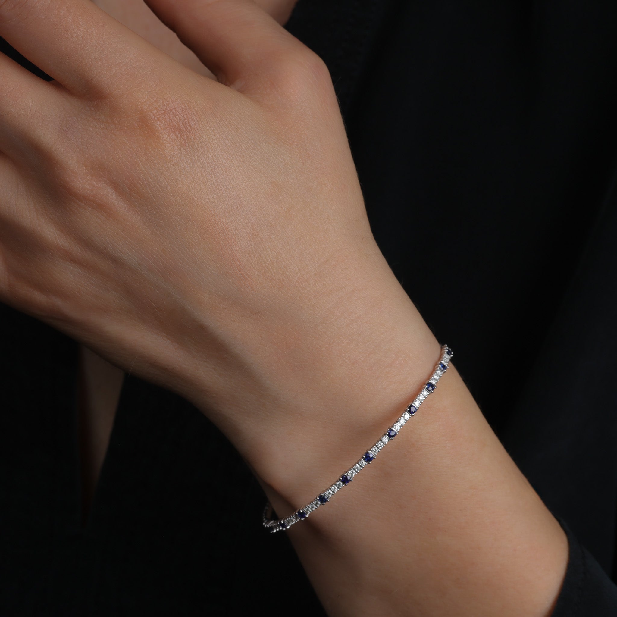 Alternating Round Diamond and Sapphire Flexible Bangle