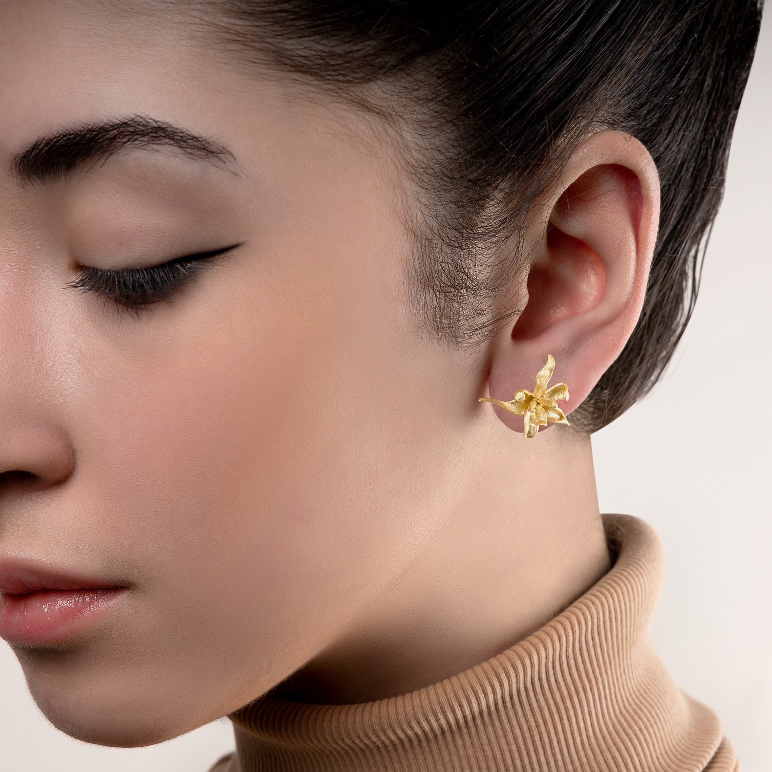 Silvia Burst Gold Posts